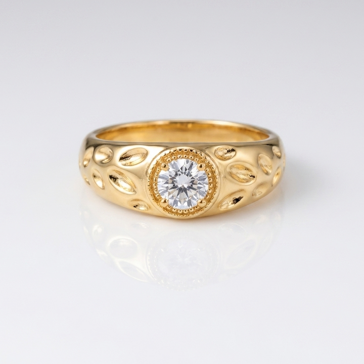 Vintage Zirconia Gold Ring - (Adjustable)