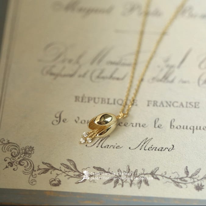 Golden Teardrop Charm Necklace