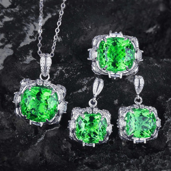 Velora Thandrelle Grüner Satz | Weißgold